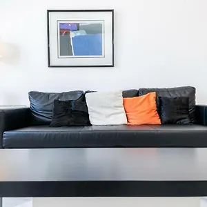 https://colourful-lovely-suite-with-river-views.1costadelsol.com